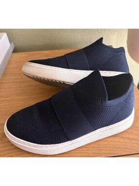 size 8.5 Eileen Fisher navy blue slip on sneakers casual shoes stretch platform